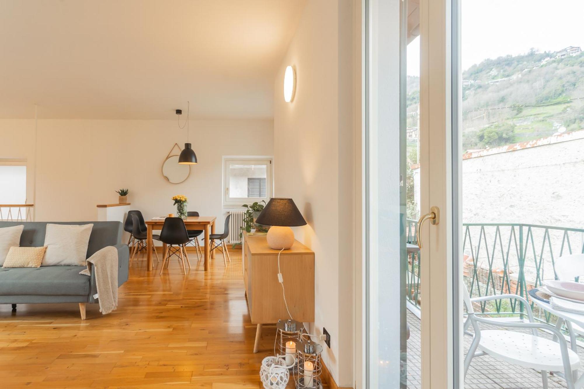 Ponente Balcony & Garden By Rent All Como Gravedona Exterior foto